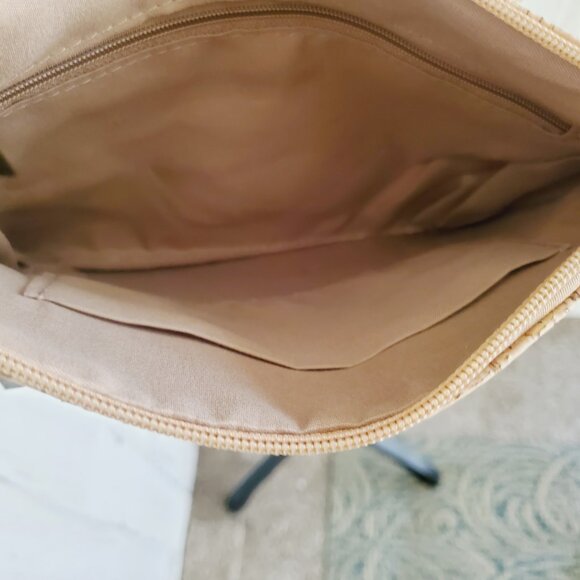 NWOT HAND CRAFTED in PORTUGAL CORK CROSSBODY BAG - Picture 5 of 5